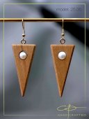 Cercei din lemn de nuc si perle naturale